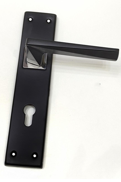 821-HF Black